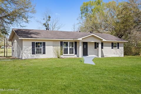 7517 Carter Rd, Moss Point, MS 39562 photo 2