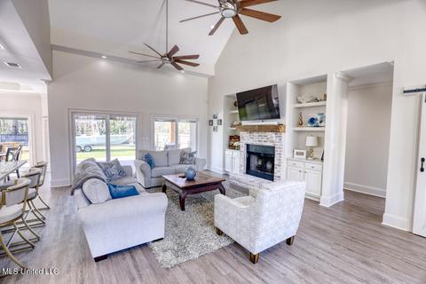 67166 E Diamondhead Dr East Dr, Diamondhead, MS 39525 photo 10