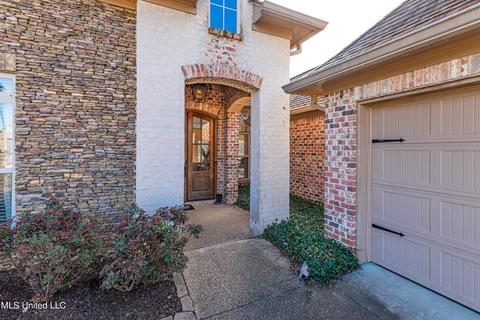 178 Amethyst Dr, Brandon, MS 39047 photo 4