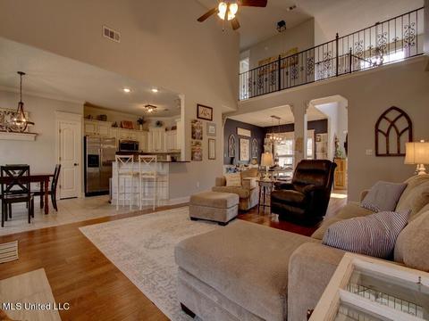 446 Belmont Estates Dr, Hernando, MS 38632 photo 9