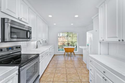 2116 Meadowbrook Rd, Jackson, MS 39211 photo 25