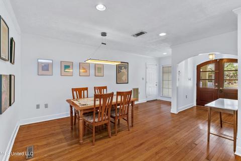 2116 Meadowbrook Rd, Jackson, MS 39211 photo 4