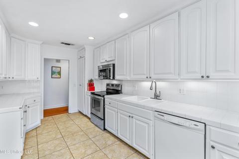 2116 Meadowbrook Rd, Jackson, MS 39211 photo 23