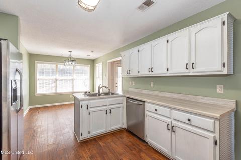 1271 Pendulum Dr, Hernando, MS 38632 photo 9