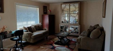 5240 Glenfair Place Pl, Jackson, MS 39206 photo 2