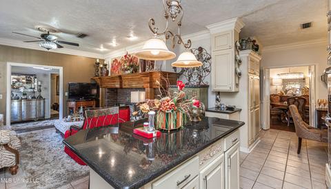 6213 Winthrop Cir, Jackson, MS 39206 photo 22