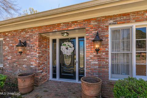 6213 Winthrop Cir, Jackson, MS 39206 photo 4