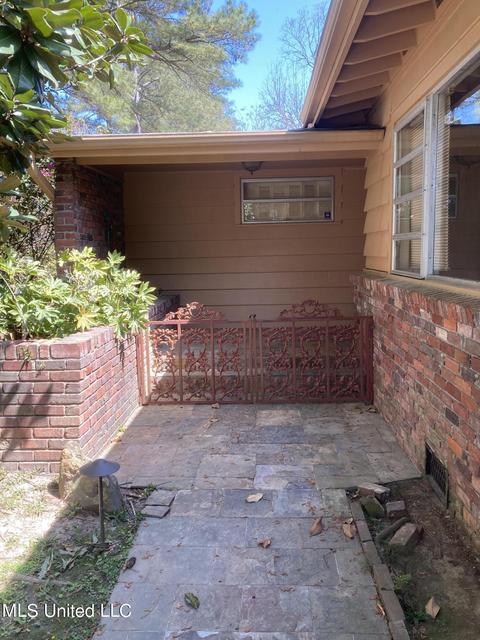 1325 E Northside Dr, Jackson, MS 39211 photo 3