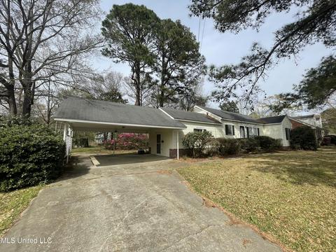 313 E Fulton St, Canton, MS 39046 photo 3
