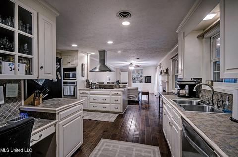 4320 Roswell Ct, Jackson, MS 39211 photo 10