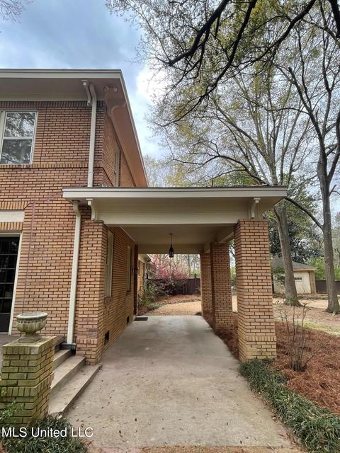 1334 E Peace St, Canton, MS 39046 photo 4