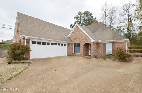 257 Northwood Hills Dr, Hernando, MS 38632 photo 1