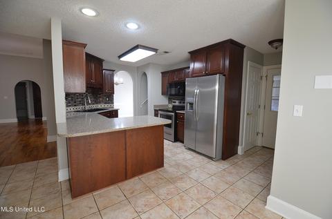 257 Northwood Hills Dr, Hernando, MS 38632 photo 7