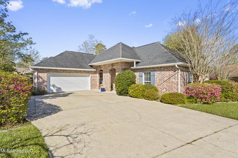 640 Koula Dr, Diamondhead, MS 39525 photo 2