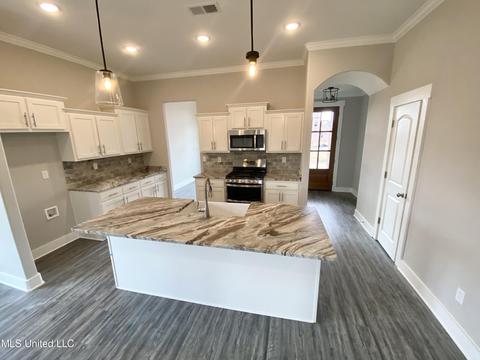 2944 Melanie Cv, Nesbit, MS 38651 photo 4