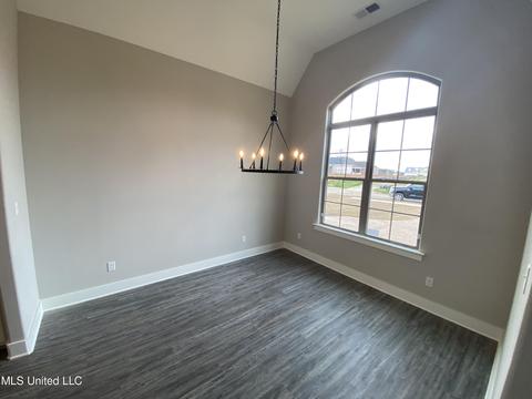 2944 Melanie Cv, Nesbit, MS 38651 photo 5