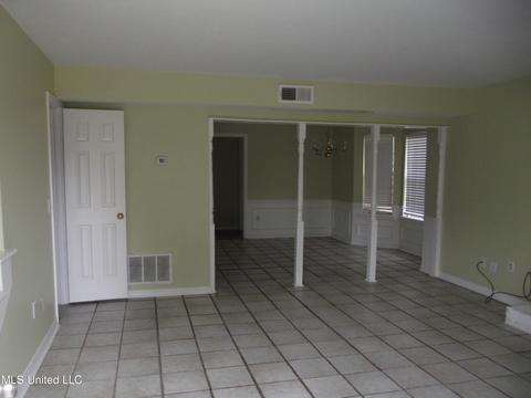 1101 Jamestown Way, Jackson, MS 39211 photo 1