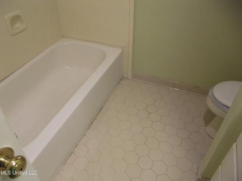 1101 Jamestown Way, Jackson, MS 39211 photo 12