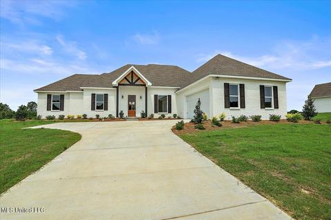 129 Landry Dr, Brandon, MS 39047 photo 1