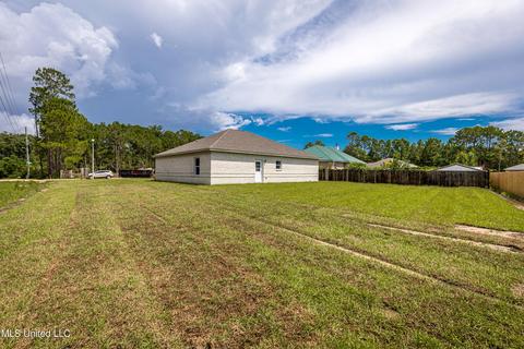 1817 E Amar, Gautier, MS 39553 photo 7