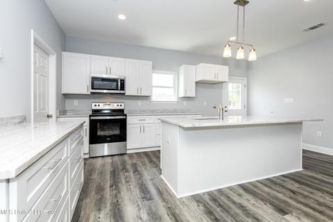 1817 E Amar, Gautier, MS 39553 photo 18