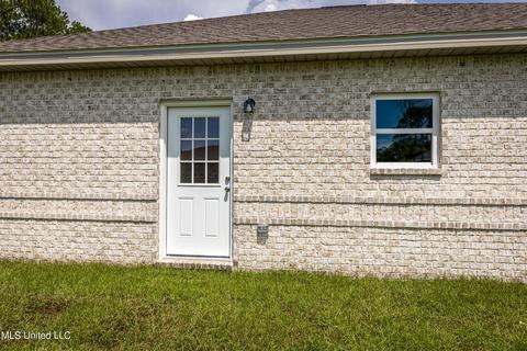 1817 E Amar, Gautier, MS 39553 photo 34