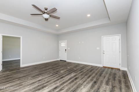 1817 E Amar, Gautier, MS 39553 photo 13