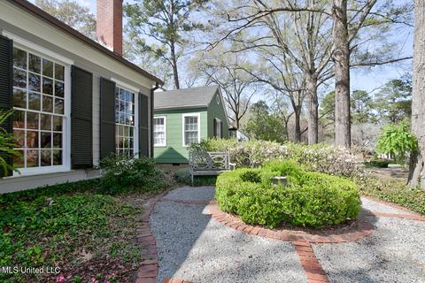 1721 Howard St, Jackson, MS 39202 photo 11