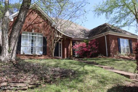 106 Greenridge Dr, Madison, MS 39110 photo 1