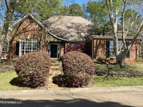106 Greenridge Dr, Madison, MS 39110 photo 2