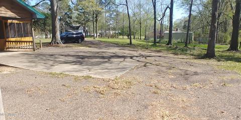 815 N Maple St, D'lo, MS 39062 photo 17