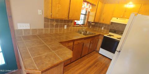 815 N Maple St, D'lo, MS 39062 photo 7