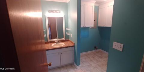 815 N Maple St, D'lo, MS 39062 photo 10