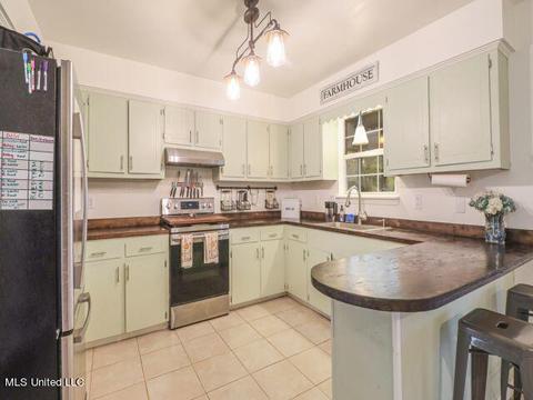 18231 Bert Dedeaux Rd, Saucier, MS 39574 photo 6