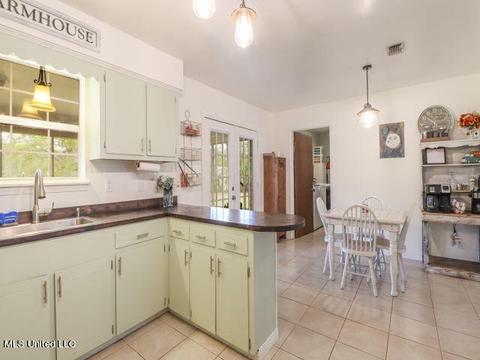 18231 Bert Dedeaux Rd, Saucier, MS 39574 photo 8