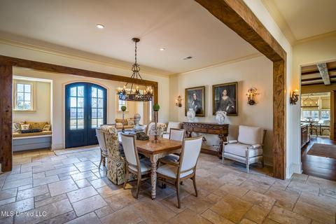 6053 Fleur De Lis E, Olive Branch, MS 38654 photo 12