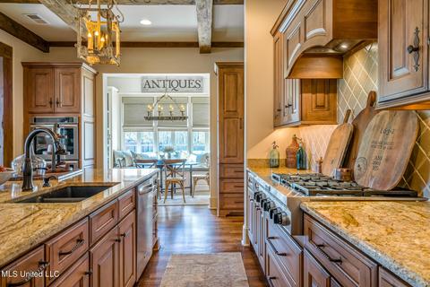 6053 Fleur De Lis E, Olive Branch, MS 38654 photo 20