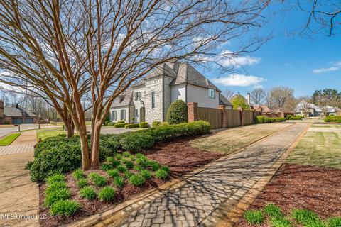 6053 Fleur De Lis E, Olive Branch, MS 38654 photo 5