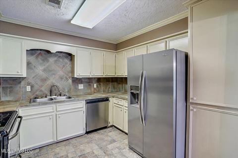 100 Hackamore Ln, Brandon, MS 39047 photo 12