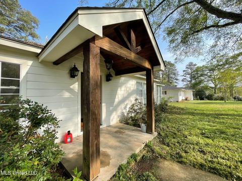 401 Circle Dr, Mendenhall, MS 39114 photo 4