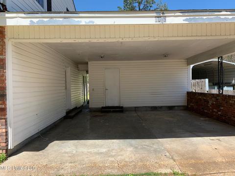 1005 Post Road Rd, Clinton, MS 39056 photo 3