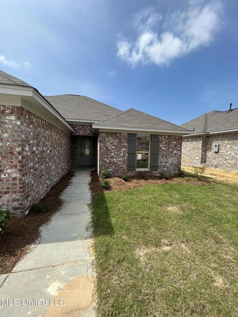 712 Silver Bnd, Pearl, MS 39208 photo 2