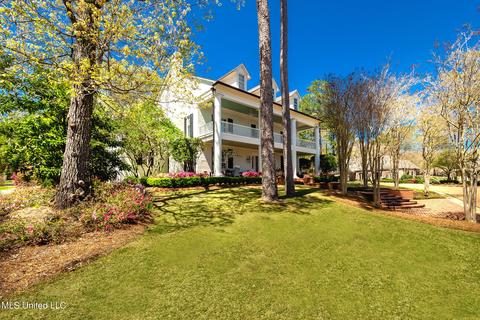112 Meadowbrook N, Jackson, MS 39211 photo 1