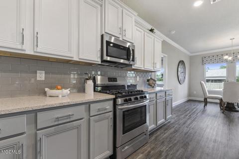6032 Seagull Dr, Long Beach, MS 39560 photo 4