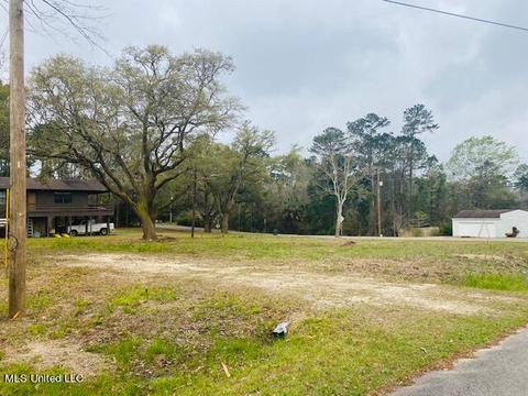9736 Limu Way, Diamondhead, MS 39525 photo 1