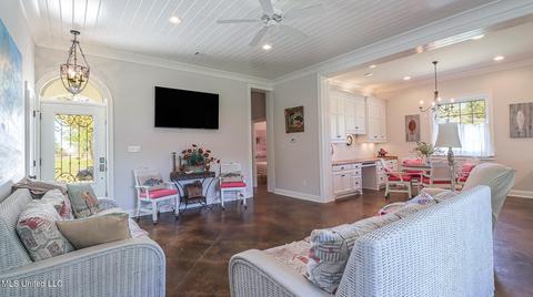 101 Douglas Ave, Long Beach, MS 39560 photo 5