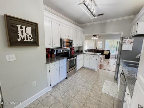 6 Glensview Ct, Brandon, MS 39047 photo 4