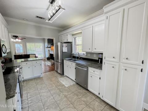 6 Glensview Ct, Brandon, MS 39047 photo 6
