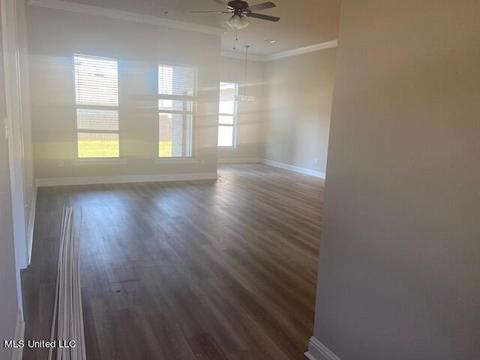 3733 Hamilton Dr, D'iberville, MS 39540 photo 2
