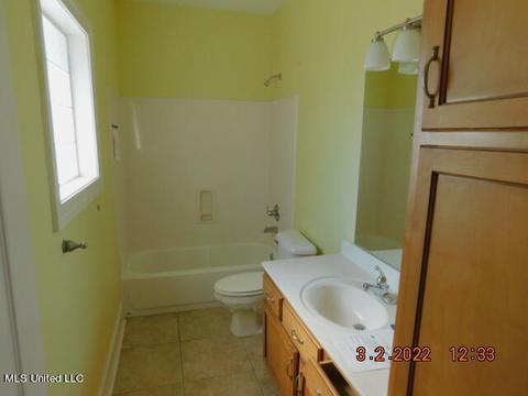 8302 Westbrook Dr, Olive Branch, MS 38654 photo 11